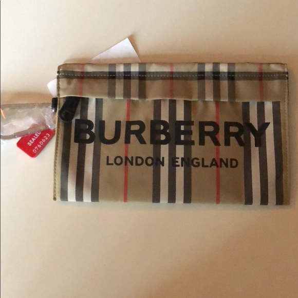 pouch burberry